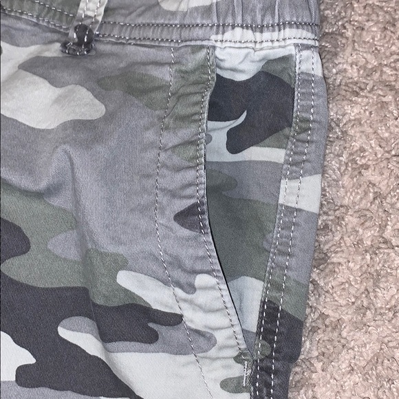 (⭐️) A.E.O.: Grey, Camouflaged Pants. (2) - Picture 5 of 9